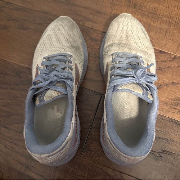 Brooks Women's Running Shoes - Picture 5 of 6